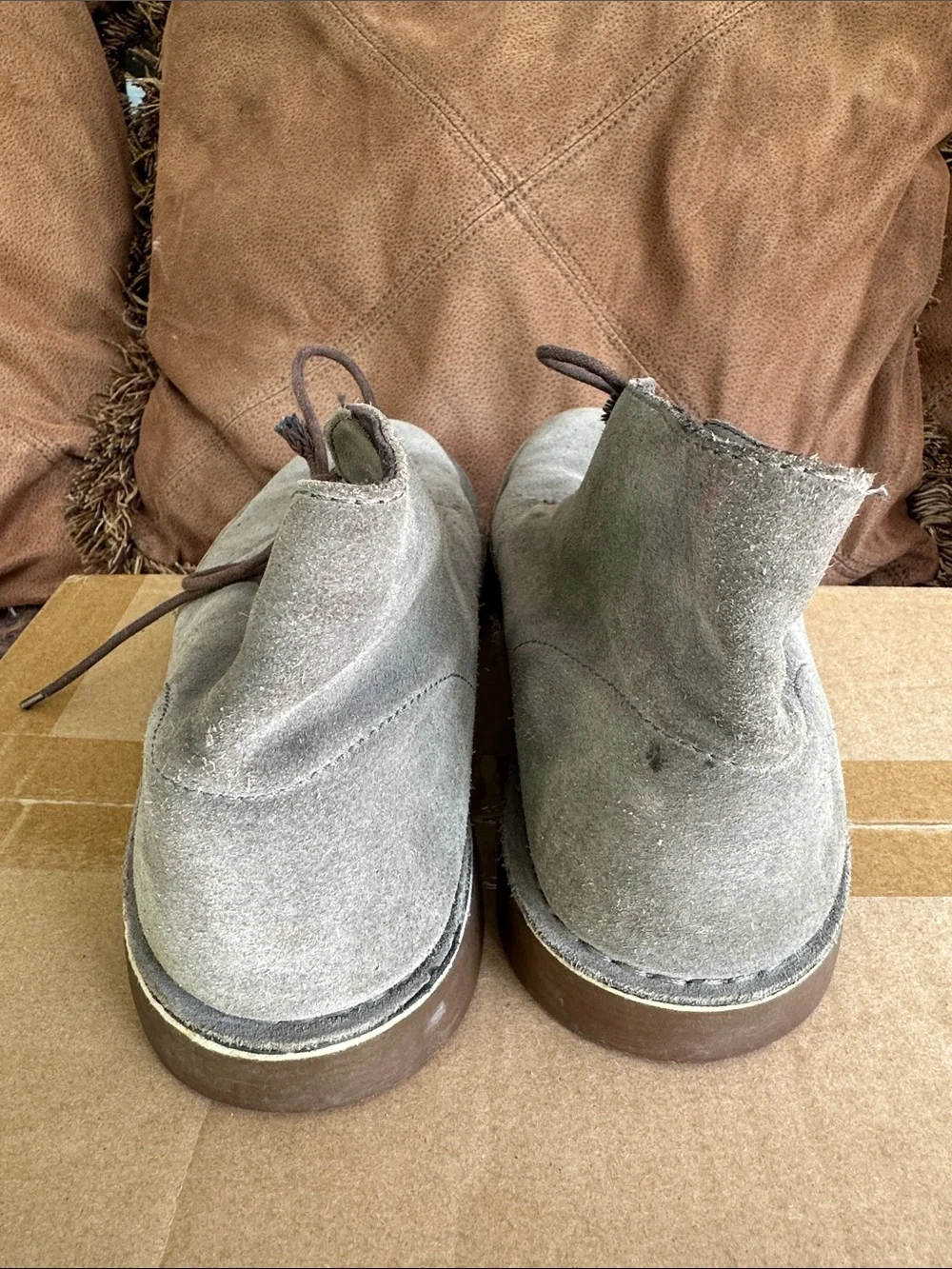Clarks Men's Suede Chukka Boots in Olive Green